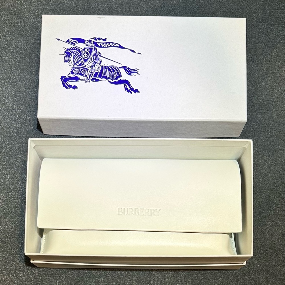 Burberry cream Leather Sunglass Case with Storage Box